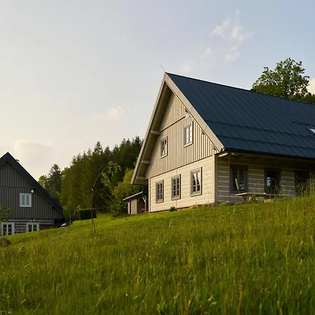 Raz Dva 펜션 Roprachtice