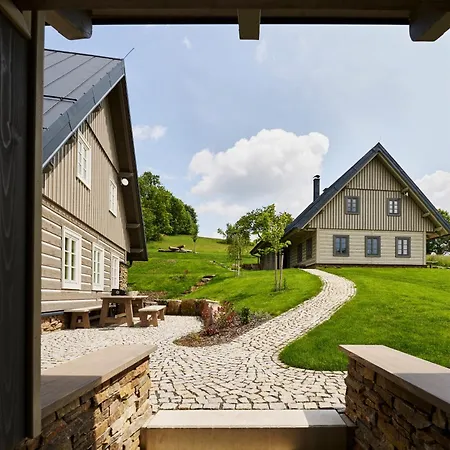 펜션 Raz Dva Roprachtice